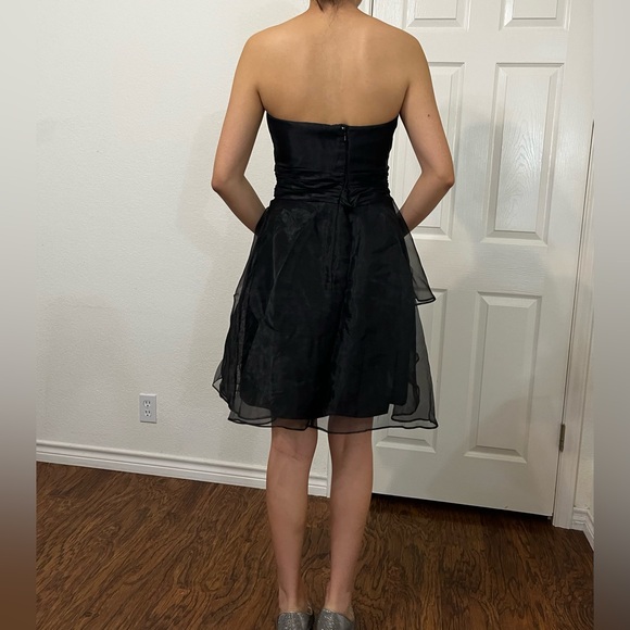 David’s Bridal Black Formal Strapless Ruffle Mini Dress Size 4 - Picture 5 of 11